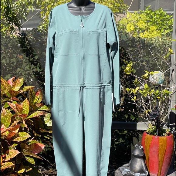 LULULEMON VENTLIGHT ZIPPERED JUMPSUIT (12) BLUE - Picture 1 of 10